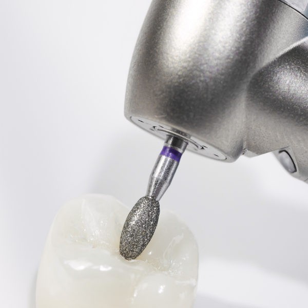 Fraise olive-œuf retouche céramique Magic Touch